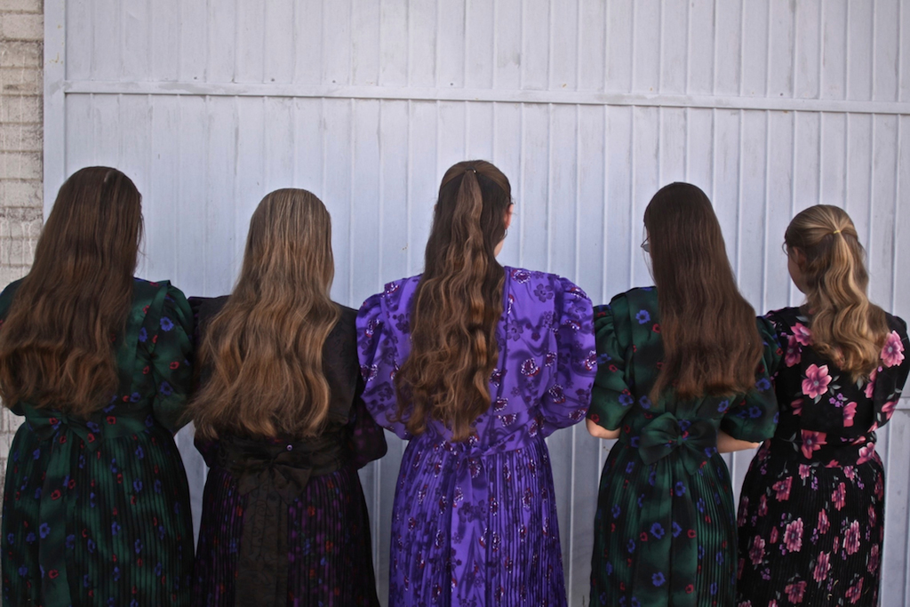 Serie Mujeres Flores