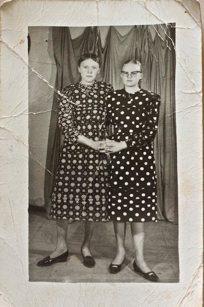 Serie Mujeres Flores